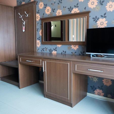 Deluxe Apartments Gallery 2 Pantai Sunny Bagian luar foto